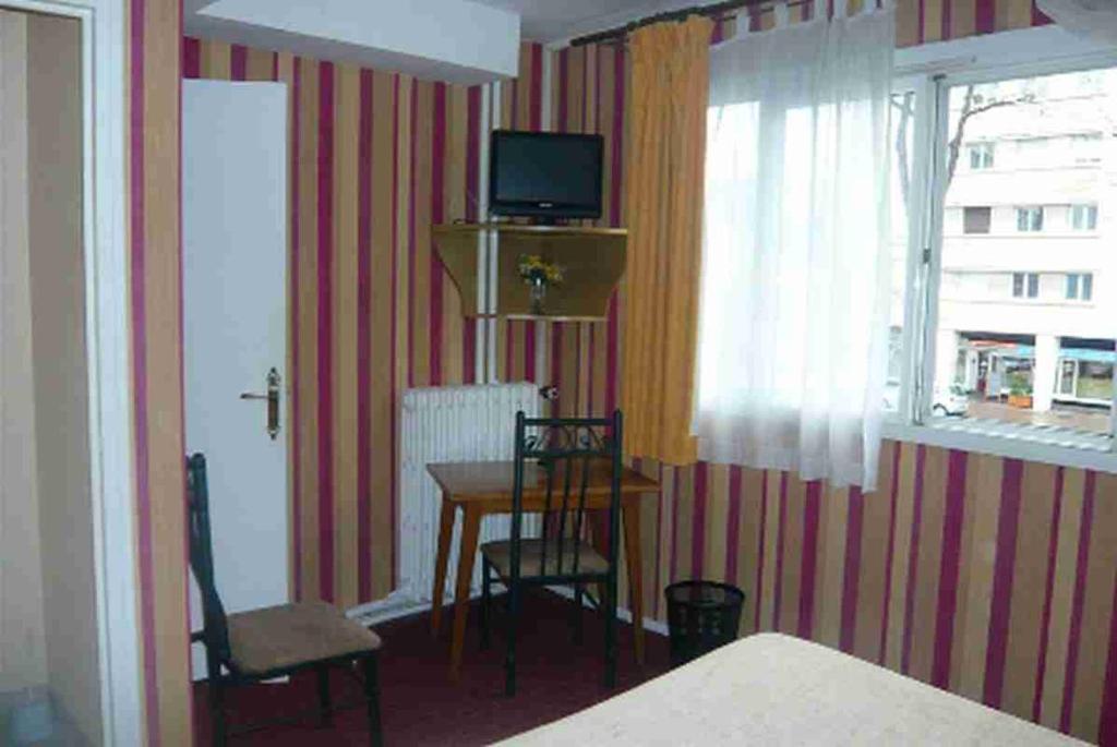 Central Hotel Caen Ruang foto